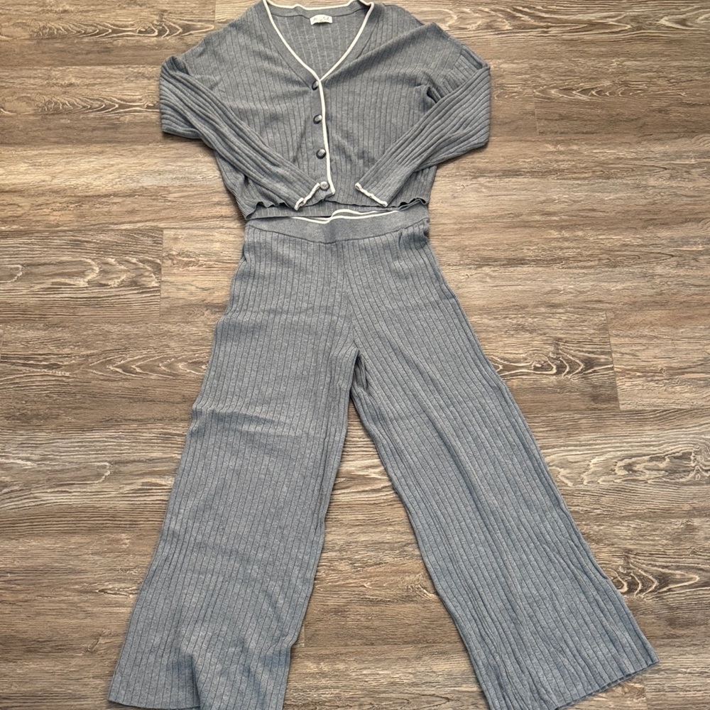 Gray Women's Ribbed Set